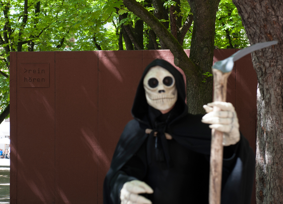 ensemble arcimboldo, Abril Padilla, Thilo Hirsch, Eberhard Maldfeld, Totentanz-Transformationen, resonance-box, >reinh�ren Basel, Pro M�nsterplatz